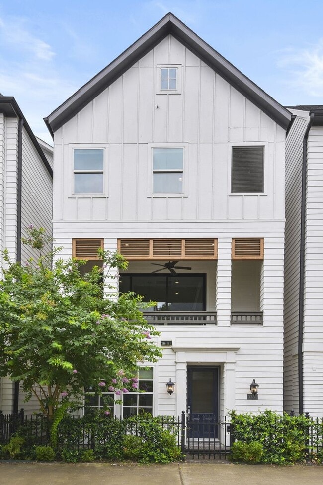 3331 Timbergrove Heights St. in Houston, TX - Building Photo - Building Photo