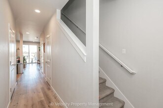 1134 NW Upas Pl in Redmond, OR - Building Photo - Building Photo