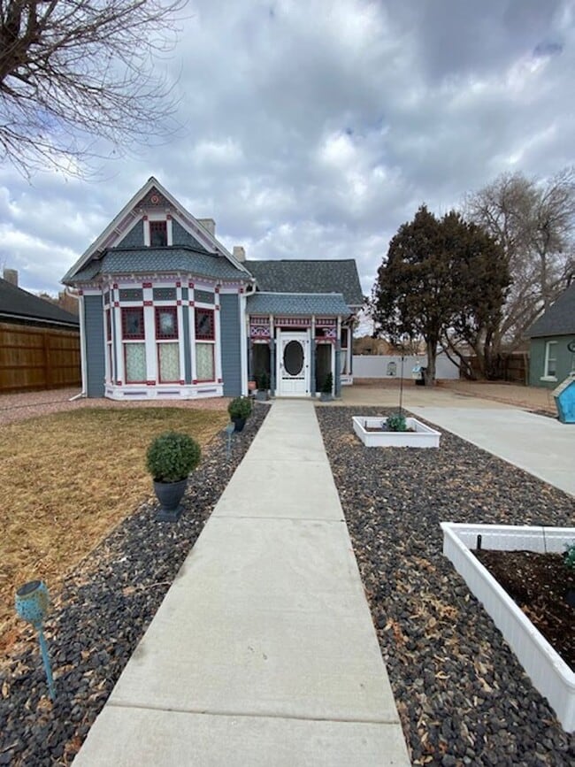 property at 407 College St