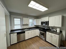 72 Nonantum St, Unit 1 in Boston, MA - Building Photo