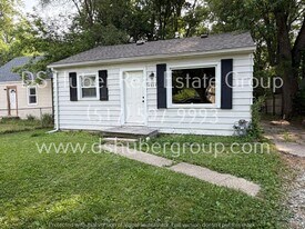 4927 Starr Ave in Lansing, MI - Building Photo