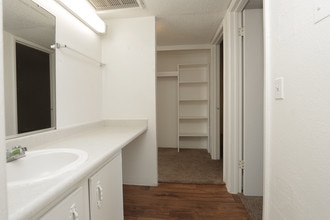 Midtown Commons in Tucson, AZ - Building Photo - Interior Photo