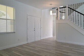 5308 Cedarshake Ln in Valrico, FL - Building Photo - Building Photo