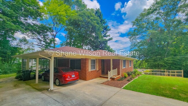 916 Hardwick Cir in Dalton, GA - Building Photo - Building Photo