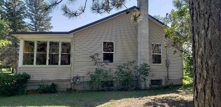 1729 N Keystone Rd in Traverse City, MI - Building Photo - Building Photo