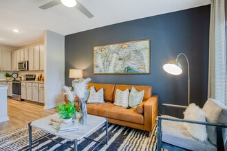 Murphy`s Farm Apartments in Morganton, NC - Foto de edificio - Building Photo