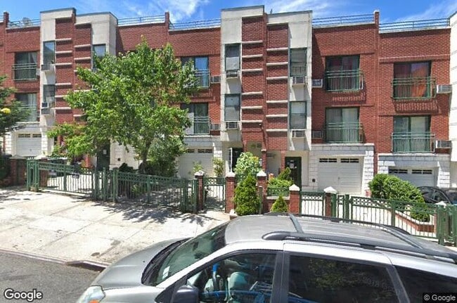 1833 Phelan Pl, Unit 3A