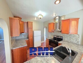 1103 Ohio Ave in Bremerton, WA - Building Photo - Building Photo