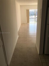 2200 E Hallandale Beach Blvd in Hallandale Beach, FL - Building Photo - Building Photo