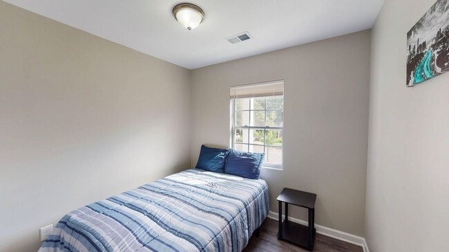 property at 2010 Grange Dr SE