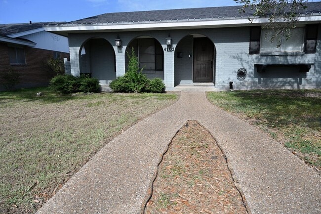 4702 Cobblestone Ln in Corpus Christi, TX - Building Photo - Building Photo