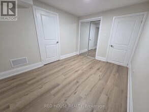 1414 Wellwood Terrace in Milton, ON - Building Photo - Building Photo