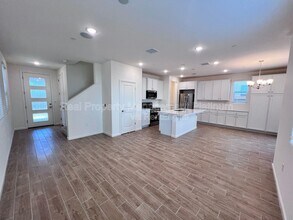 1459 Farmhouse Ln in Clovis, CA - Building Photo - Building Photo