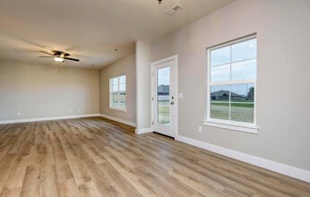 698 Glenwood Ave in Republic, MO - Building Photo - Building Photo