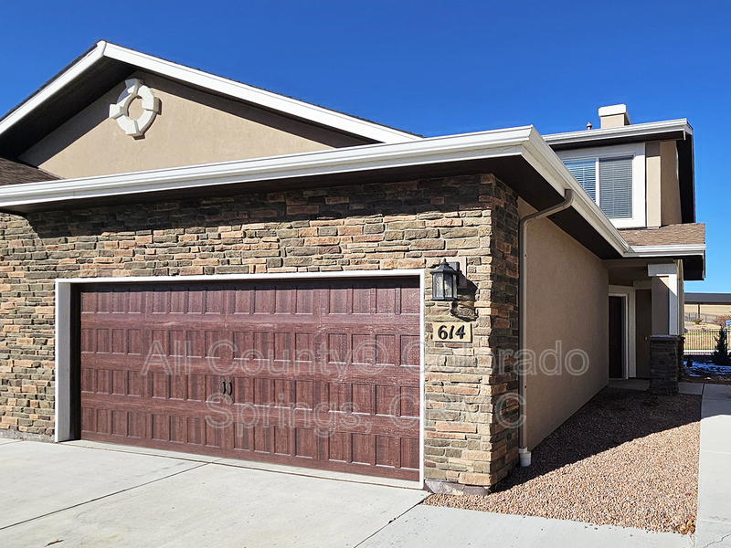 614 Thimbleberry Point in Colorado Springs, CO - Building Photo