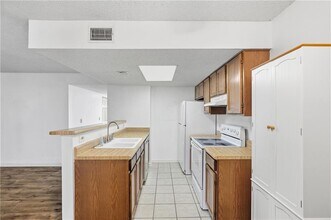 4055 Whitehall Way in Alpharetta, GA - Building Photo - Building Photo