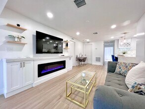 118 SW 9th Ave in Delray Beach, FL - Building Photo - Building Photo