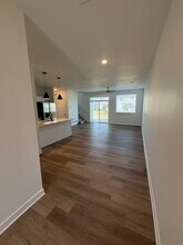 230 Nw Waverly Dr in Waukee, IA - Building Photo - Building Photo