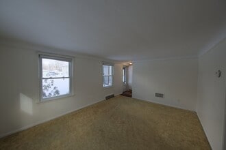 9249 Whitall Ln in Grosse Ile Township, MI - Building Photo - Building Photo