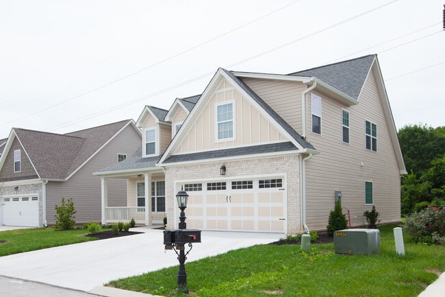 2524 Waterhaven Dr in Chattanooga, TN - Building Photo - Building Photo