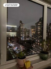 205 E 95th St in New York, NY - Building Photo - Building Photo