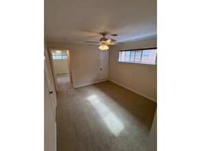 8620 Baltimore Dr, Unit #202 in Dallas, TX - Building Photo - Building Photo