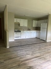 382-384 River St in Springfield, VT - Building Photo - Interior Photo