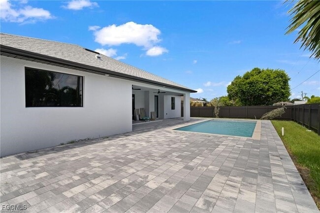 property at 2013 SW 37th Terrace