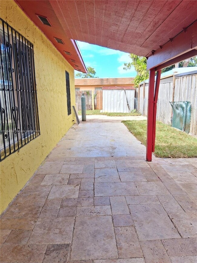 20769 NW 41st Ave in Miami Gardens, FL - Building Photo - Building Photo