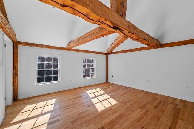 15 Lynde St, Unit 2 in Salem, MA - Building Photo - Building Photo