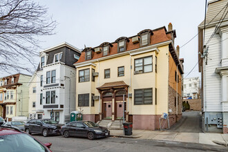 226 Princeton St in East Boston, MA - Building Photo - Building Photo