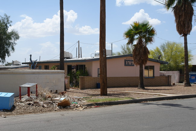 1717 W Cholla St in Phoenix, AZ - Building Photo - Building Photo