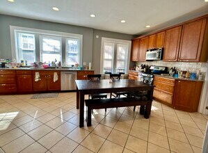 480 Jamaicaway, Unit 1 in Boston, MA - Foto de edificio - Building Photo