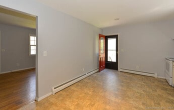 12 Church Rd in Southbury, CT - Building Photo - Building Photo