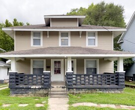 1405 W Jackson St in Muncie, IN - Building Photo - Building Photo