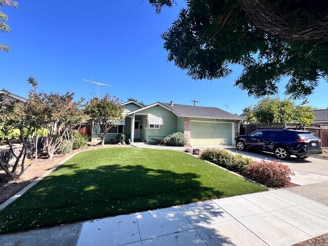 1086 Sweet Ave in San Jose, CA - Building Photo - Building Photo