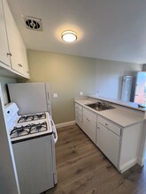 5412 Claremont Ave in Oakland, CA - Foto de edificio - Building Photo