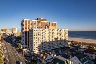 Plaza Condominium Associates in Atlantic City, NJ - Building Photo - Building Photo