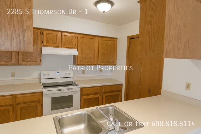 2285 S Thompson Dr