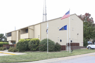 The Pines Apartments in Topeka, KS - Building Photo - Building Photo