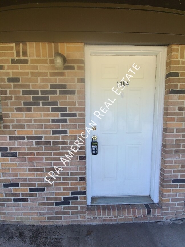 1104 N 20th St in Defuniak Springs, FL - Building Photo - Building Photo