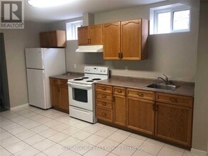 580 Montcalm Ave in Oshawa, ON - Building Photo - Building Photo