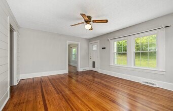 184 Younger Dr in Madison Heights, VA - Building Photo - Building Photo