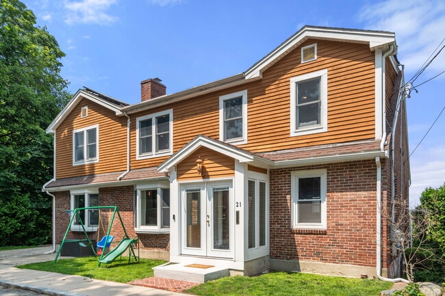 property at 21 Glenley Ter