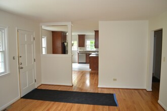 100 Marion Ct in Charlottesville, VA - Foto de edificio - Building Photo