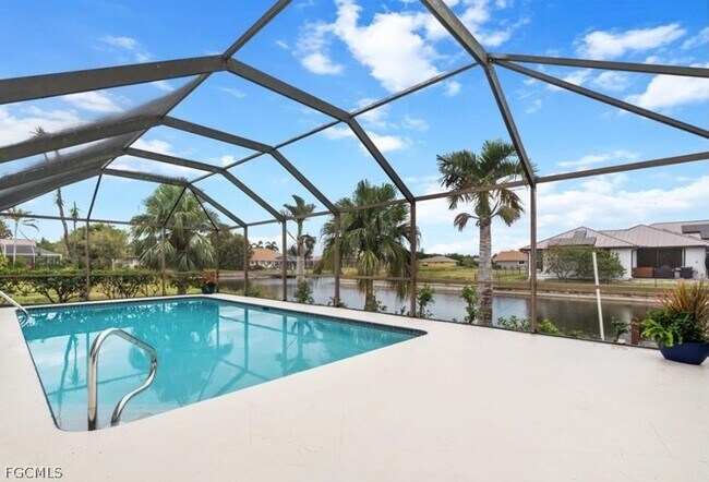 2230 SE 5th Pl in Cape Coral, FL - Building Photo - Building Photo