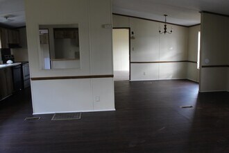 609 Sapling Ln in Albany, GA - Building Photo - Building Photo