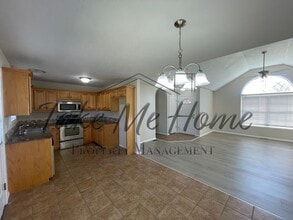 644 N Cox Ave in Republic, MO - Building Photo - Building Photo