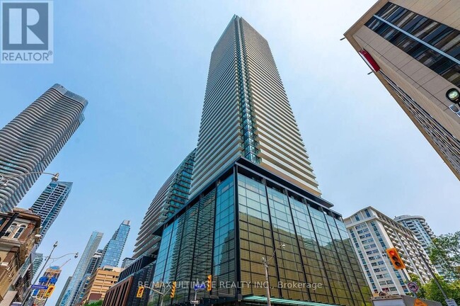 property at 501 Yonge St