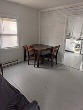 115 5th St in Colonial Beach, VA - Foto de edificio - Building Photo